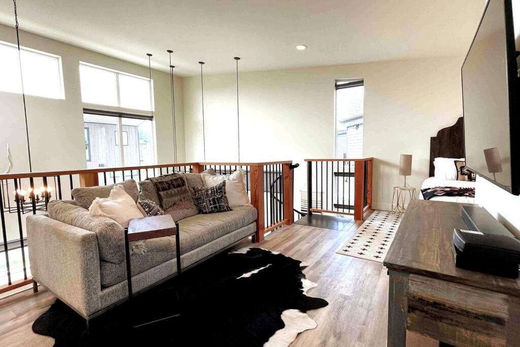Brand New Upscale Home- Best Location! Whitefish Eksteriør billede